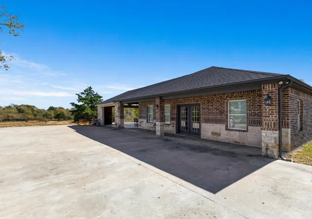 Homes for sale in Kemp, TX | 12303 Cr 4026, Kemp, TX 75143 | MLS# 21183233