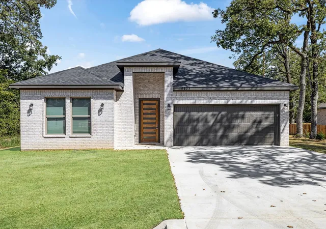 Photo 1 of Single family home for sale at 6123 Inca Dr, Enchanted Oaks, TX 75156 | MLS# 21183249 | Listing updated on 2026-09-01