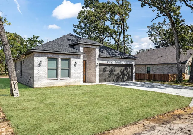 Photo 3 of Single family home for sale at 6123 Inca Dr, Enchanted Oaks, TX 75156 | MLS# 21183249 | Listing updated on 2026-09-01