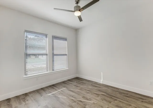 Photo 4 of Single family home for sale at 6123 Inca Dr, Enchanted Oaks, TX 75156 | MLS# 21183249 | Listing updated on 2026-09-01