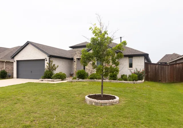 Photo 3 of Single family home for sale at 5507 Huffines Blvd, Royse City, TX 75189 | MLS# 21183200 | Listing updated on 2026-08-30