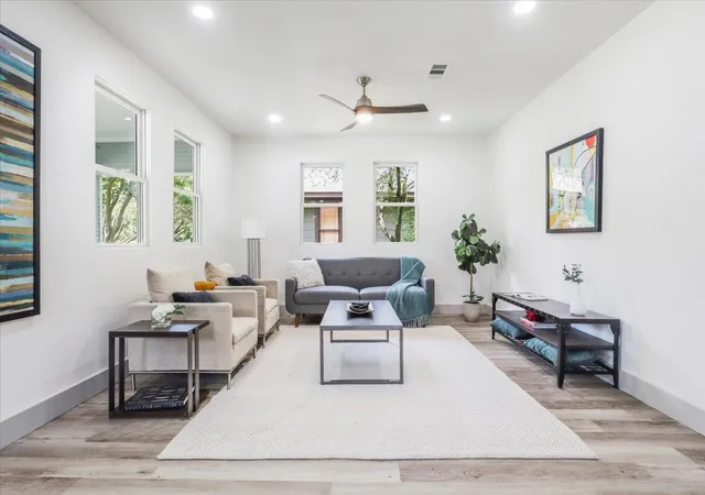 Photo 2 of Single family home for sale at 5914 Victor St, Dallas, TX 75214 | MLS# 21183327 | Listing updated on 2026-09-02