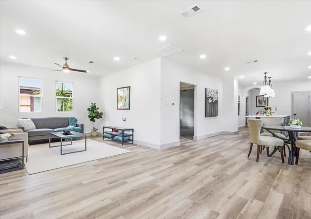 3rd image of 5914 Victor St, Dallas, TX 75214 | MLS# 21183327