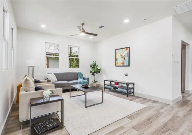 5th image of 5914 Victor St, Dallas, TX 75214 | MLS# 21183327