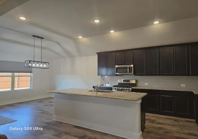 Homes for sale in Sanger, TX | 126 Creekside Dr, Sanger, TX 76266 | MLS# 21182929