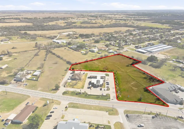 Photo 1 of Land for sale at 2915 N Fall Creek Hwy, Granbury, TX 76049 | MLS# 21183365 | Listing updated on 2026-07-23