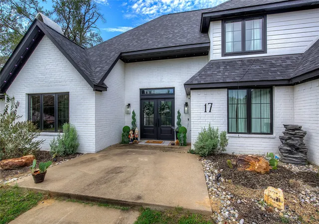 Photo 3 of Single family home for sale at 17 Jennifer Ln, Sulphur Springs, TX 75482 | MLS# 21181317 | Listing updated on 2026-08-25
