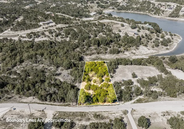 Homes for sale in Bluff Dale, TX | 3250 Beacon Lake Dr, Bluff Dale, TX 76433 | MLS# 21182909