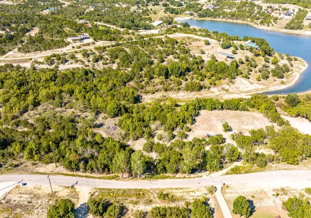 Homes for sale in Bluff Dale, TX | 3250 Beacon Lake Dr, Bluff Dale, TX 76433 | MLS# 21182909