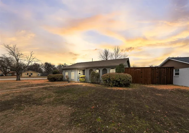Photo 3 of Sale Pending at 2234 Aloha Dr, Mesquite, TX 75150 | MLS# 21182312 | Listing updated on 2026-08-24