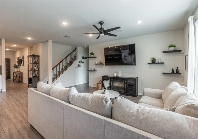Photo 4 of Single family home for sale at 600 Goldenrod Ln, Princeton, TX 75407 | MLS# 21182917 | Listing updated on 2026-08-04