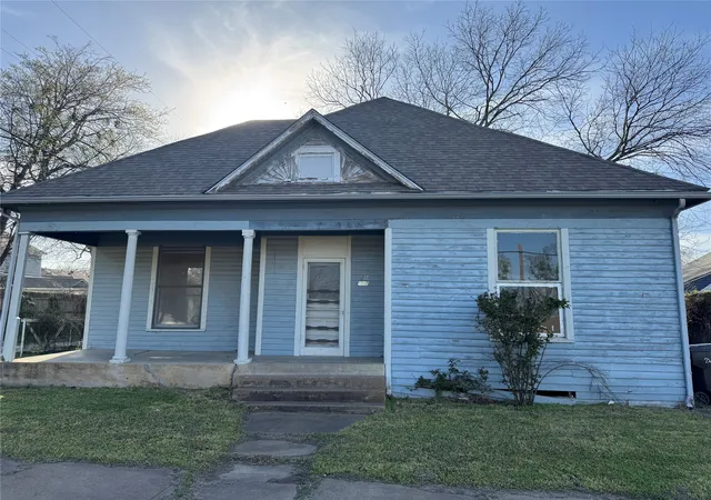 Photo 1 of Single family home for sale at 317 Scullin, Denison, TX 75020 | MLS# 21183325 | Listing updated on 2026-08-20