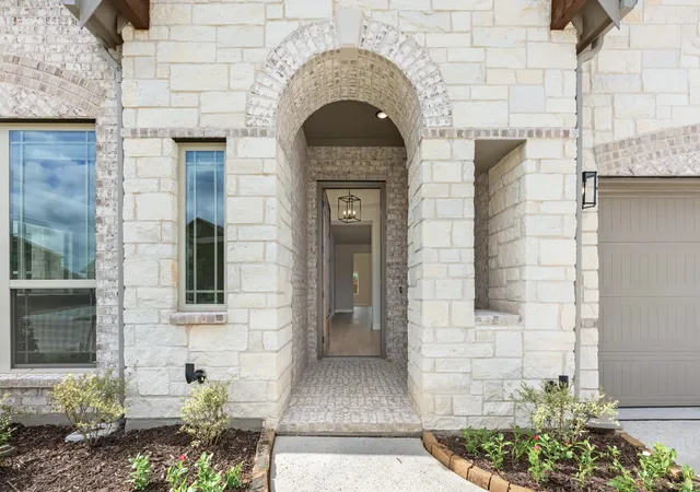 Photo 3 of Single family home for sale at 3305 Emerald Trace Dr, Argyle, TX 76226 | MLS# 21183743 | Listing updated on 2026-10-07