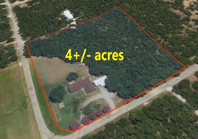 Photo 1 of Single family home for sale at 285 Montgomery Rd, Mineral Wells, TX 76067 | MLS# 21183836 | Listing updated on 2026-07-23
