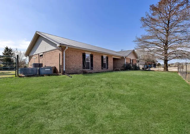 Photo 3 of House for sale at 473 County Road Se 3370, Winnsboro, TX 75494 | MLS# 21183620 | Listing updated on 2026-08-21