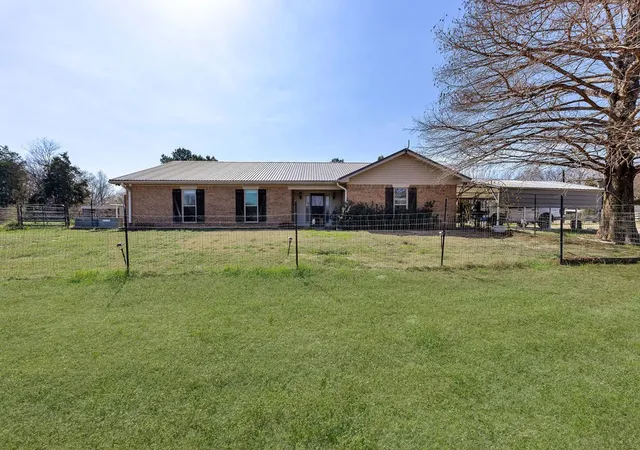 Photo 4 of House for sale at 473 County Road Se 3370, Winnsboro, TX 75494 | MLS# 21183620 | Listing updated on 2026-08-21