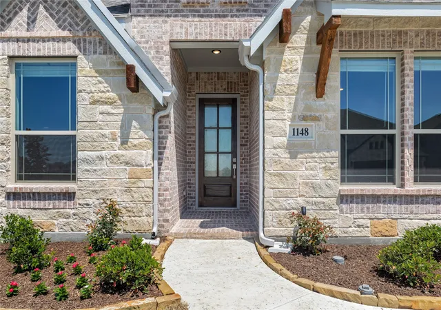 Homes for sale in Oak Point, TX | 1148 Hitching Post Wy, Oak Point, TX 75068 | MLS# 21183944