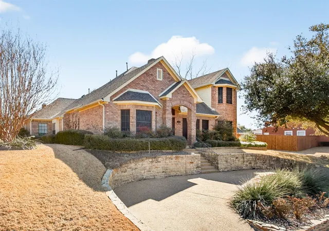 Homes for sale in Garland, TX | 6622 Barclay Ln, Garland, TX 75044 | MLS# 21183435