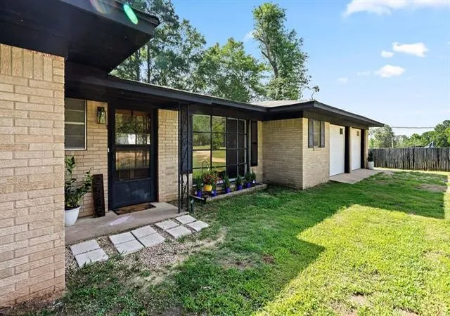 Homes for sale in Hughes Springs, TX | 2585 Fm 250 N, Hughes Springs, TX 75656 | MLS# 21181565