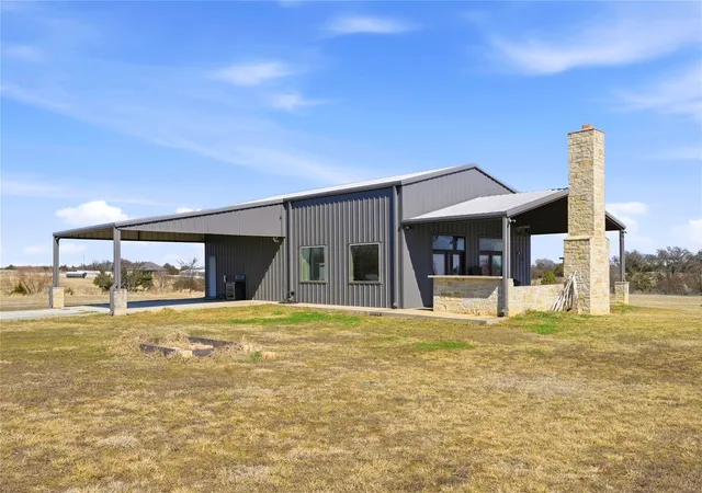 Photo 1 of Single family home for sale at 140 Turkey Farm Rd, Whitesboro, TX 76273 | MLS# 21183960 | Listing updated on 2026-08-20
