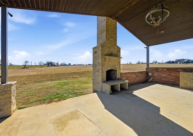 Photo 2 of Single family home for sale at 140 Turkey Farm Rd, Whitesboro, TX 76273 | MLS# 21183960 | Listing updated on 2026-08-20