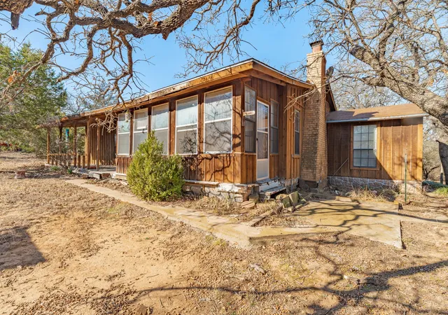 Photo 1 of Single family home for sale at 650 County Road 426, De Leon, TX 76444 | MLS# 21181418 | Listing updated on 2026-08-26