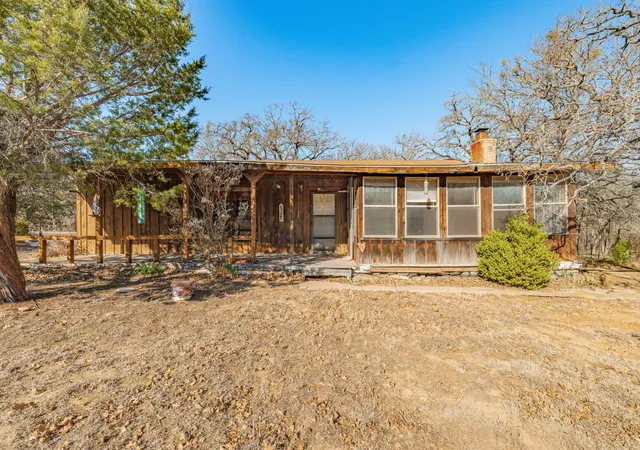 Photo 2 of Single family home for sale at 650 County Road 426, De Leon, TX 76444 | MLS# 21181418 | Listing updated on 2026-08-26