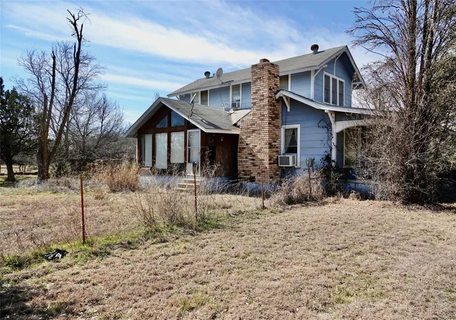 Homes for sale in Mullin, TX | 981 W Hwy 84, Mullin, TX 76864 | MLS# 21184328