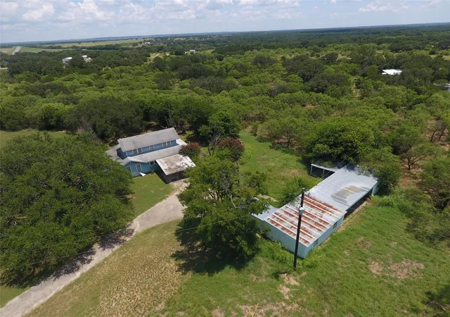 Photo 3 of House for sale at 981 W Hwy 84, Mullin, TX 76864 | MLS# 21184328 | Listing updated on 2026-09-29