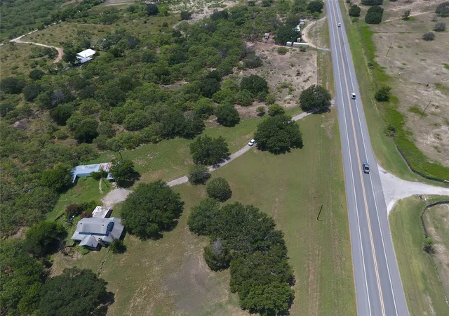 Photo 4 of House for sale at 981 W Hwy 84, Mullin, TX 76864 | MLS# 21184328 | Listing updated on 2026-09-29
