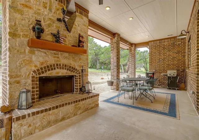 Homes for sale in Cleburne, TX | 8028 Leven Link St, Cleburne, TX 76033 | MLS# 21183840