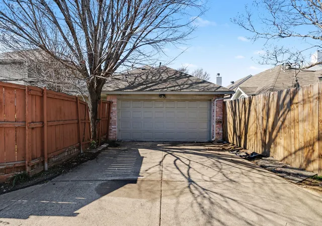 Homes for sale in Rowlett, TX | 6921 Hominy Rdg, Rowlett, TX 75089 | MLS# 21183910