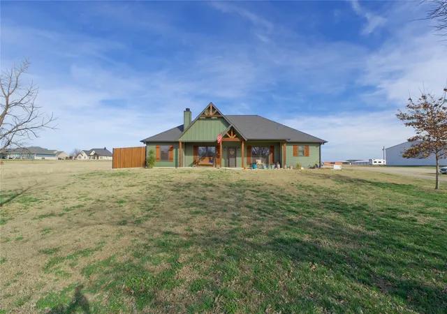 Homes for sale in Muenster, TX | 700 N Mesquite St, Muenster, TX 76252 | MLS# 21179043