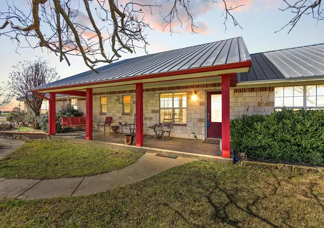 Homes for sale in Collinsville, TX | 1233 Fm 901, Collinsville, TX 76233 | MLS# 21177582