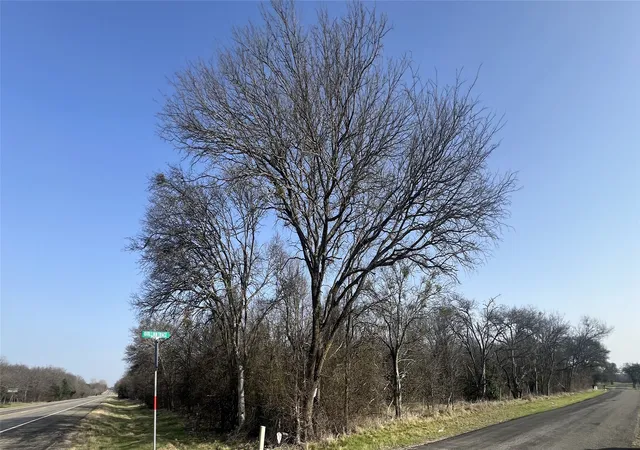 Homes for sale in Gholson, TX | 13700 Gholson Road, Gholson, TX 76705 | MLS# 21184993