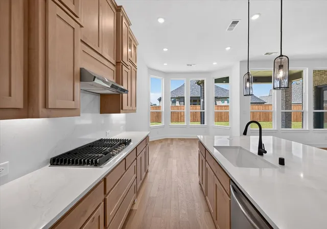 Photo 3 of Sale Pending at 2818 Cedar Rdg, Sherman, TX 75092 | MLS# 21184834 | Listing updated on 2026-08-22