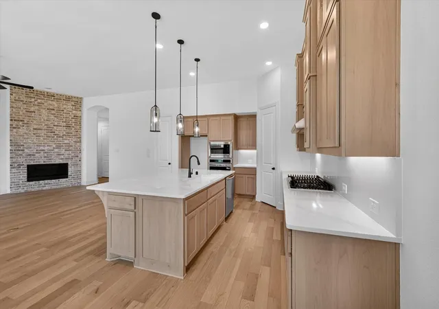 Photo 4 of Sale Pending at 2818 Cedar Rdg, Sherman, TX 75092 | MLS# 21184834 | Listing updated on 2026-08-22