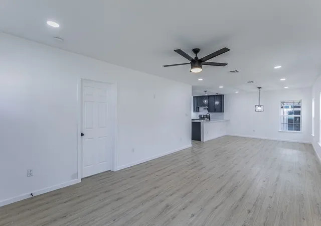 Homes for sale in Bellmead, TX | 1026 La Clede St, Bellmead, TX 76705 | MLS# 21185042