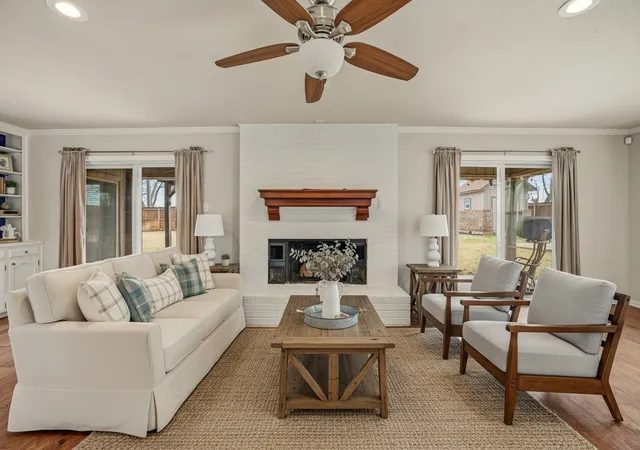 Photo 3 of Single family home for sale at 7115 Westover Dr, Granbury, TX 76049 | MLS# 21184566 | Listing updated on 2026-08-27