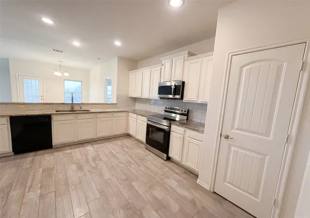 Photo 2 of Sale Pending at 2553 Cumberland Trl, Balch Springs, TX 75181 | MLS# 21185297 | Listing updated on 2026-07-27