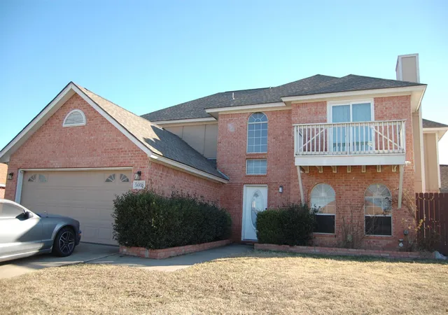 Homes for sale in Haltom City, TX | 5608 Fairway Cir, Haltom City, TX 76117 | MLS# 21184194