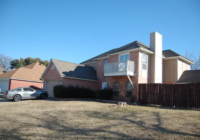 Homes for sale in Haltom City, TX | 5608 Fairway Cir, Haltom City, TX 76117 | MLS# 21184194