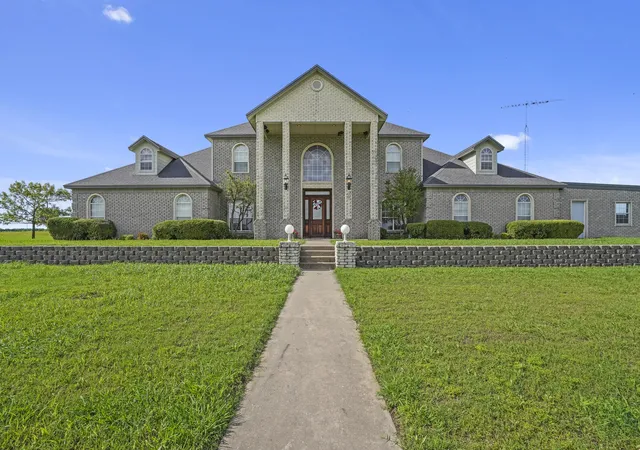 Homes for sale in Muenster, TX | 500 Fm 1198 #A, Muenster, TX 76252 | MLS# 21165880