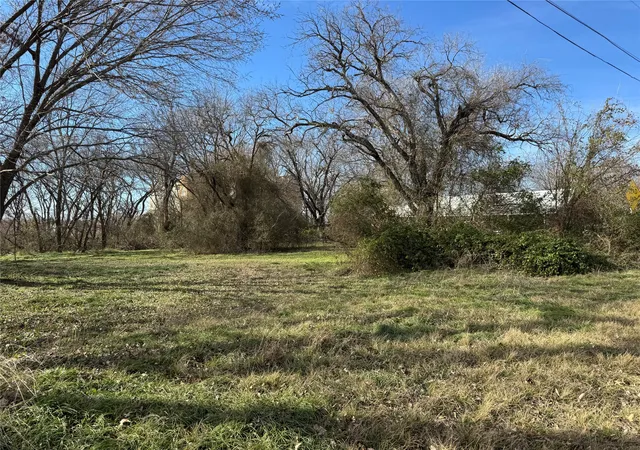 Homes for sale in Gainesville, TX | 1107 Field St, Gainesville, TX 76240 | MLS# 21185359