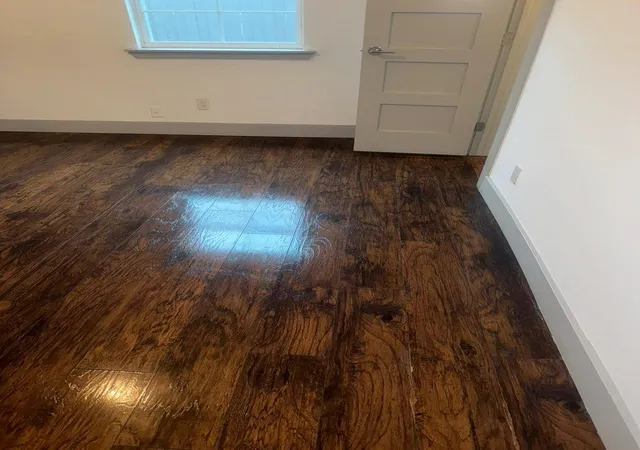 3rd image of 4633 Fairmount St, Dallas, TX 75219