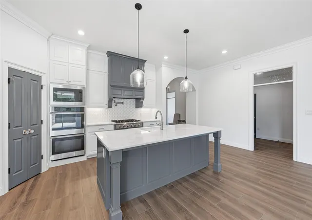 Photo 4 of Single family home for sale at 1645 Ethan Cir, Midlothian, TX 76065 | MLS# 21182412 | Listing updated on 2026-10-03