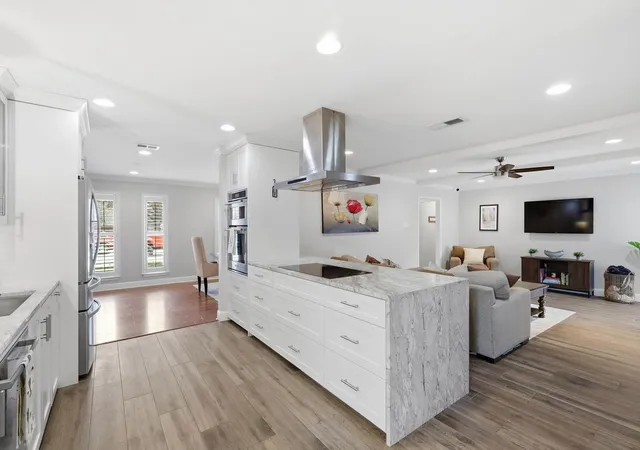 Photo 2 of Single family home for sale at 3132 Chapel Downs Dr, Dallas, TX 75229 | MLS# 21182587 | Listing updated on 2026-08-29