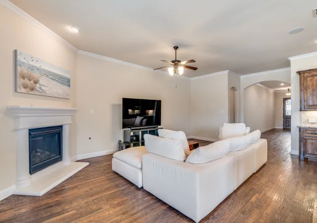 Photo 4 of Single family home for sale at 408 Heritage Ln, Wylie, TX 75098 | MLS# 21185397 | Listing updated on 2026-08-18