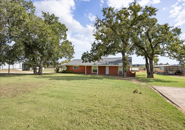 1st image of 2720 N Us 377, Stephenville, TX 76401 | MLS# 21185692