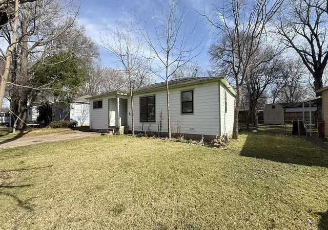 Photo 4 of Single family home for sale at 2204 Potter Rd, Seagoville, TX 75159 | MLS# 21185627 | Listing updated on 2026-07-27